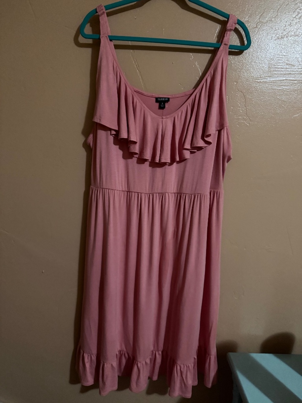 TORRID size 3 NWTS pink sundress with ruffle bodice ansnpockets